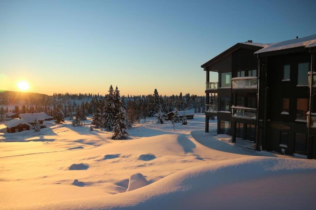 Leilighet Med Panoramautsikt Sjusjoen Innendors Parkering Εξωτερικό φωτογραφία