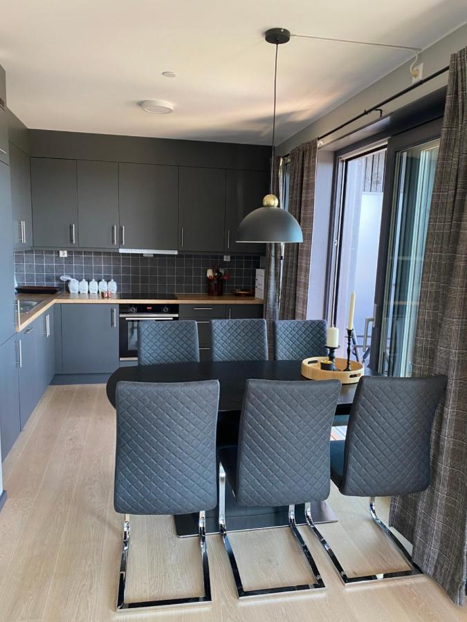 Leilighet Med Panoramautsikt Sjusjoen Innendors Parkering Εξωτερικό φωτογραφία